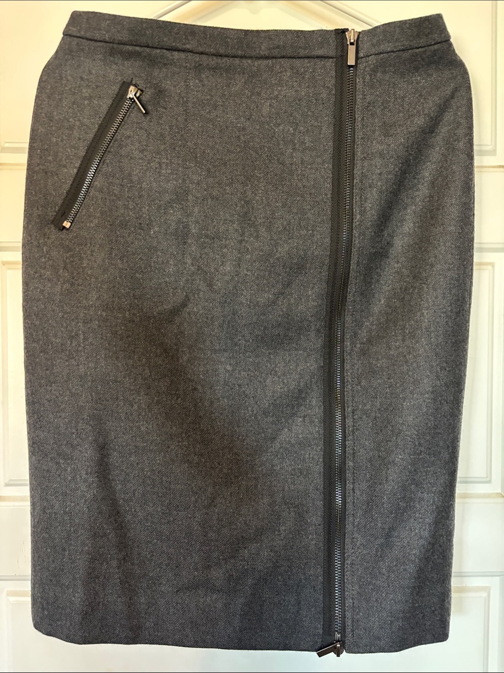J. Crew Womenβs Gray Zipper Pencil Skirt
